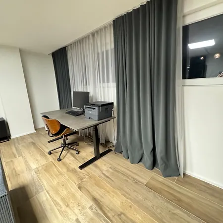 Travel-, Work-, & Fitness-einliegerwohnung * Bonn