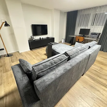 Travel-, Work-, & Fitness-einliegerwohnung Lejlighed Bonn